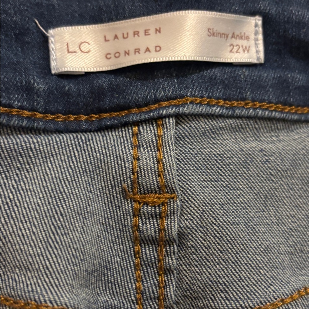 Lauren Conrad Button-Fly Jeans Dark Wash Distressed Size 22W - Picture 3 of 4
